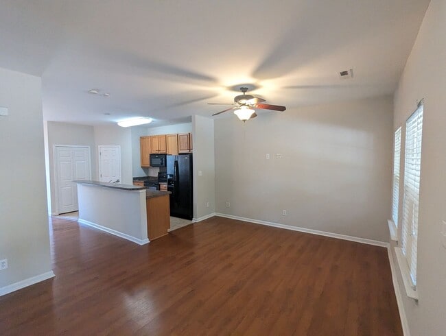 Building Photo - CORNELIUS  2 BEDROOM TOWNHOME