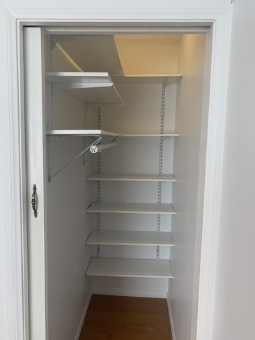 Building Photo - 1754 N Alexandria Ave