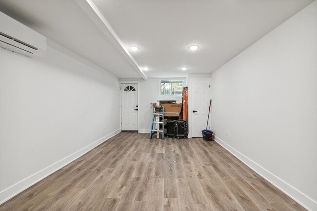 Building Photo - 36 Park St