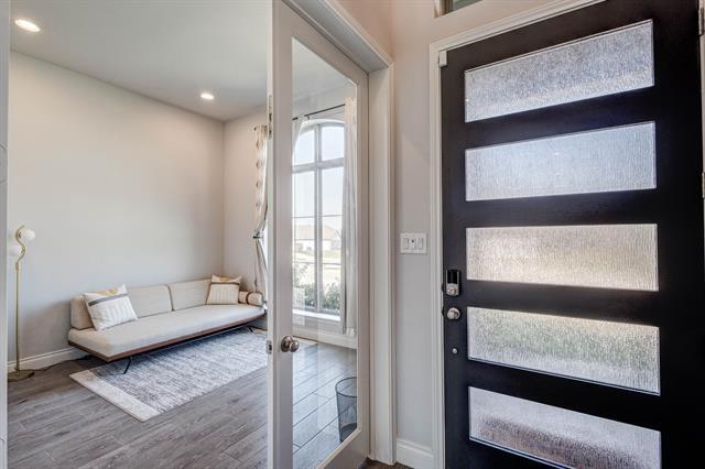 Building Photo - 830 Knoxbridge Rd