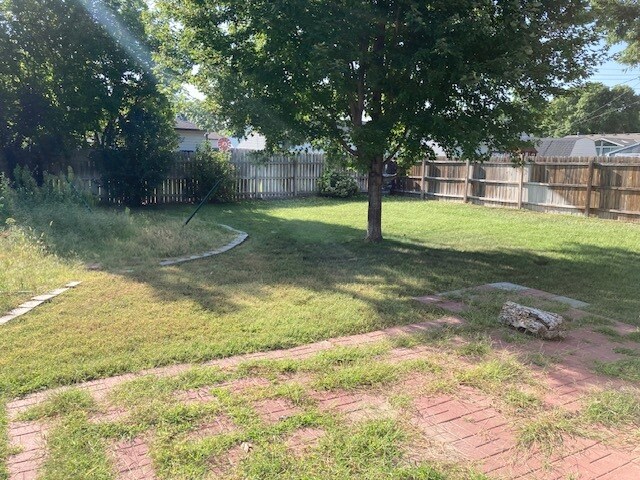 Building Photo - 1202 12th Ave