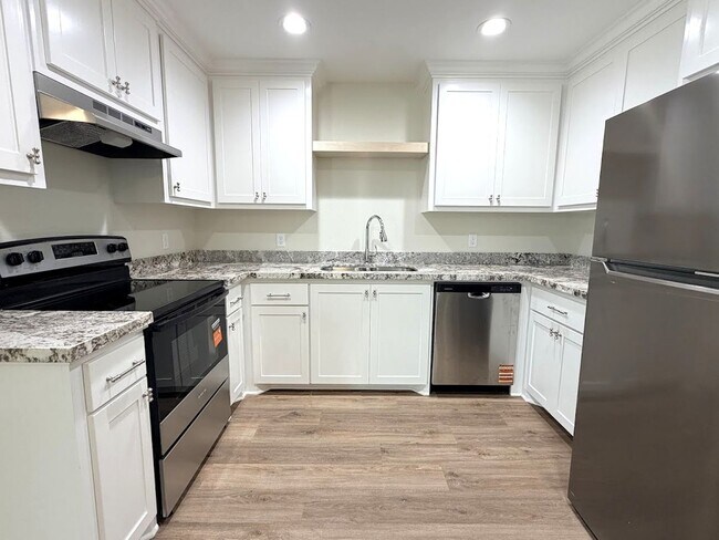 Building Photo - Brand new 2BR/2BA Duplex in Lake Charles!!