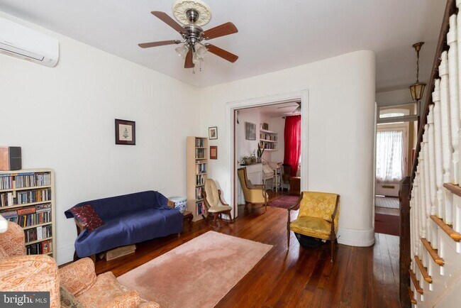 Building Photo - 866 N 30th St