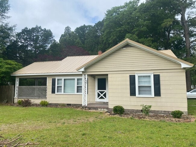 Primary Photo - 3 Bed 1 Bath House in Washington