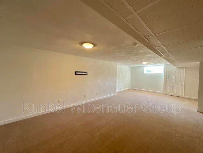 Building Photo - 3014 Roan Hill Dr
