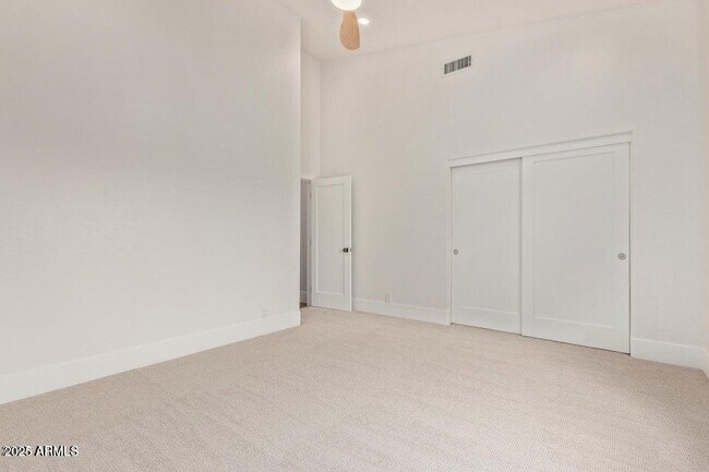 Building Photo - 9393 E Hunter Ct