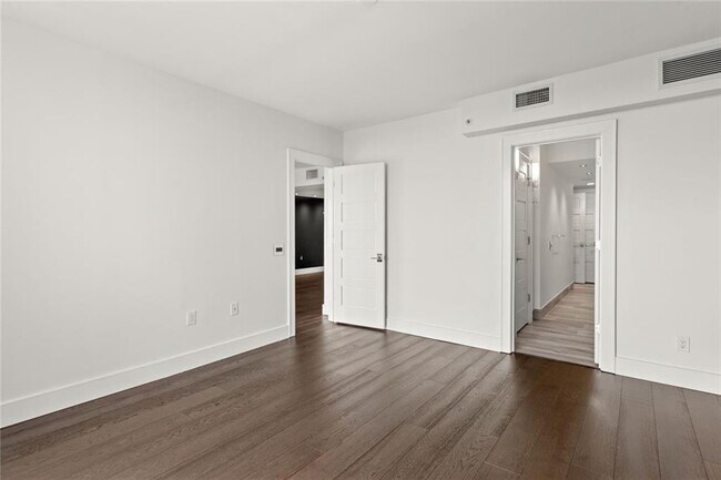 Building Photo - 3475 Oak Valley Rd NE