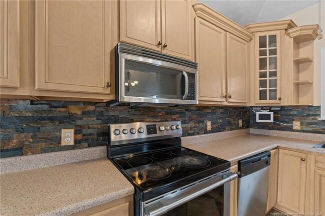 Building Photo - 109 Canyon Ct