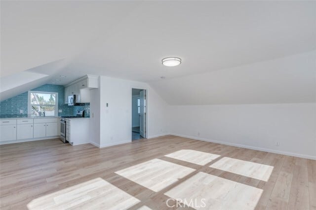 Building Photo - 542 S Clementine St