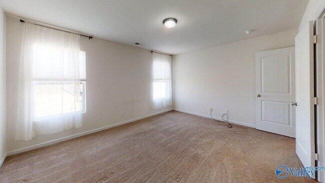 Building Photo - 3477 Avalon Lake Dr SW