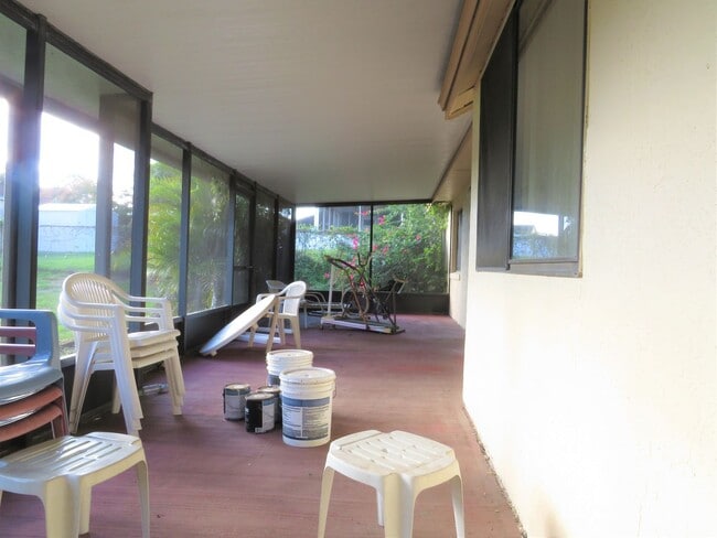 Building Photo - Coming Soon! Beautiful and Spacious 3 bedroom 2 bath Home With a Split Floor Plan.