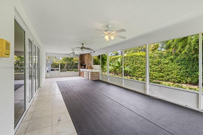 Building Photo - 55 Pinta Rd