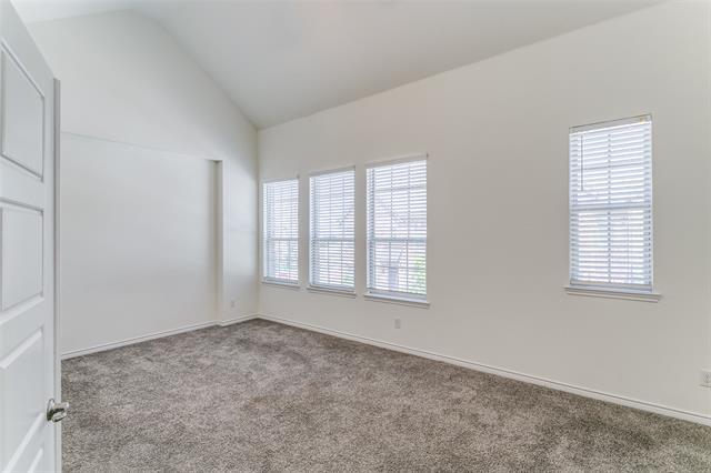 Building Photo - 2402 Siskiyou St
