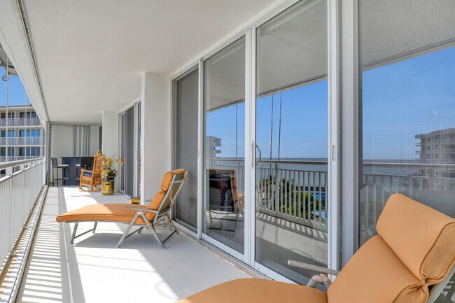 Building Photo - 3546 S Ocean Blvd