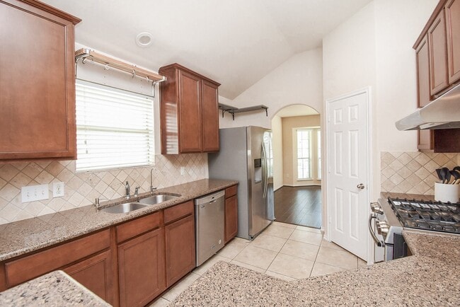 Building Photo - 13014 Southern Creek Dr