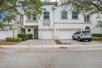 Building Photo - 7082 Venice Way