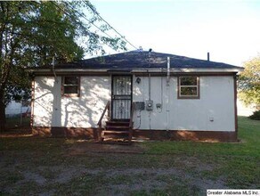 Building Photo - A wonderful large and convenient home for rent