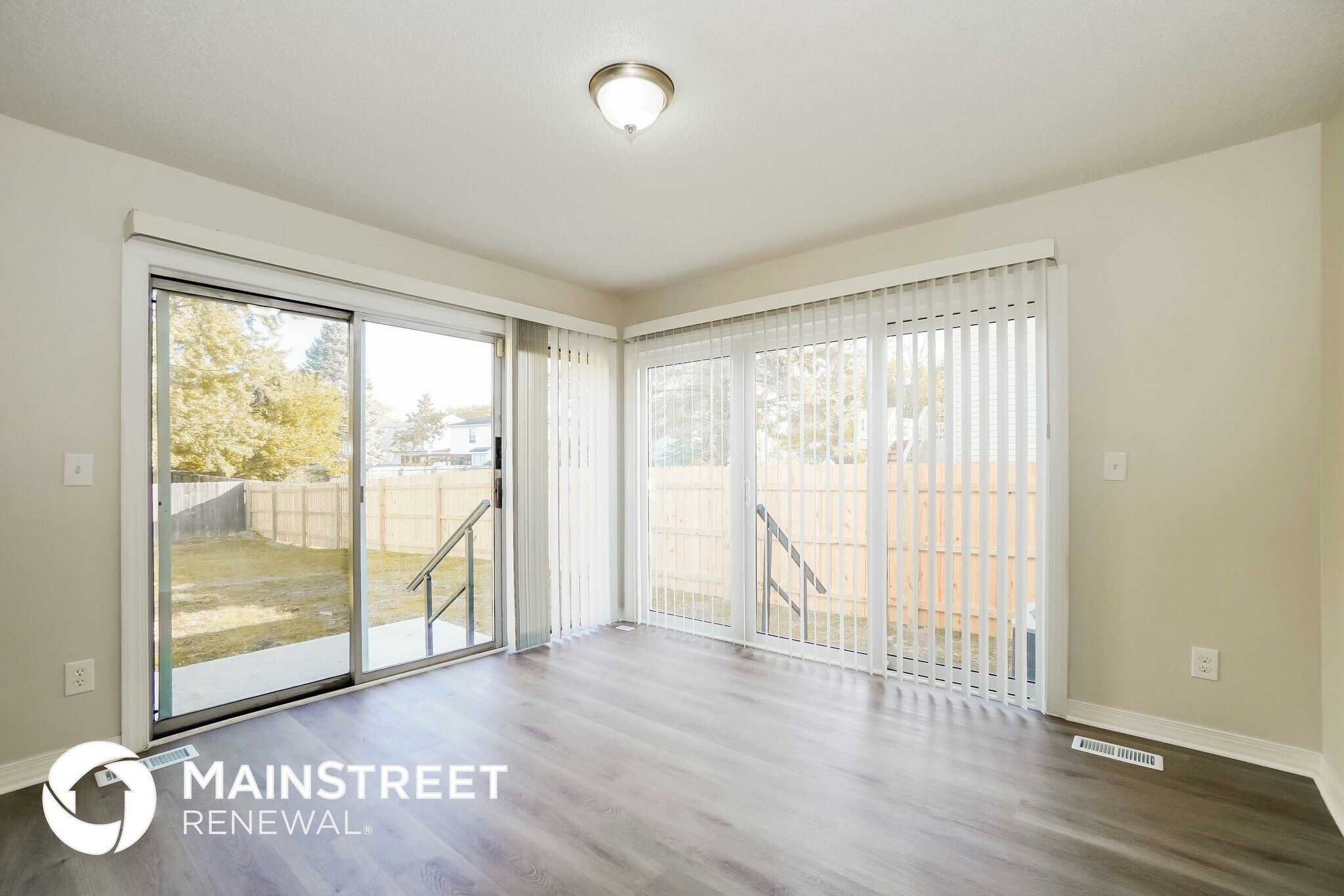 Building Photo - 5232 Redlands Dr