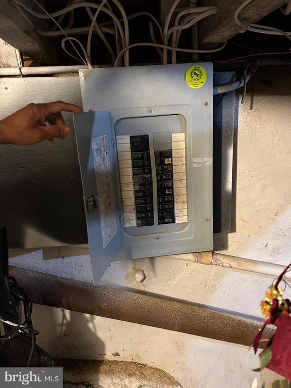 Building Photo - 708 Friedensburg Rd