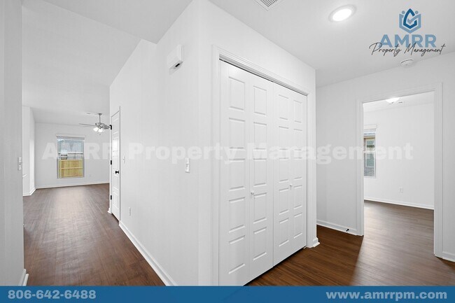 Building Photo - Modern 4-Bedroom Home – Perfect for Growing Families!