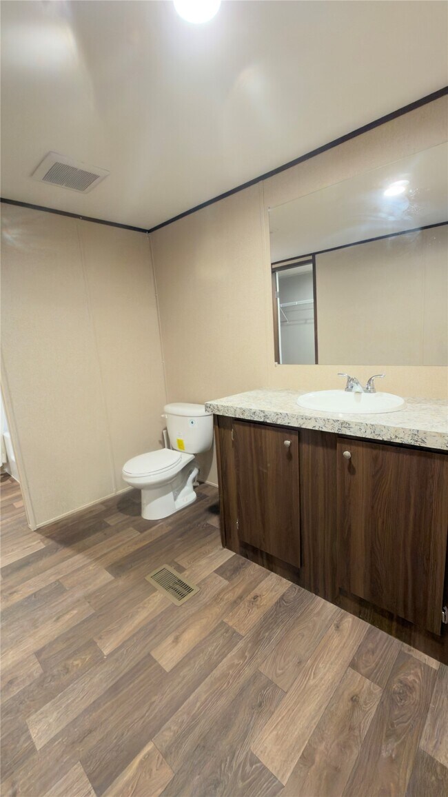 Building Photo - 7173 Rd 5878
