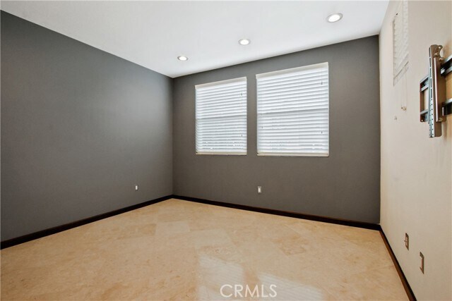 Building Photo - 52 Verdin Ln