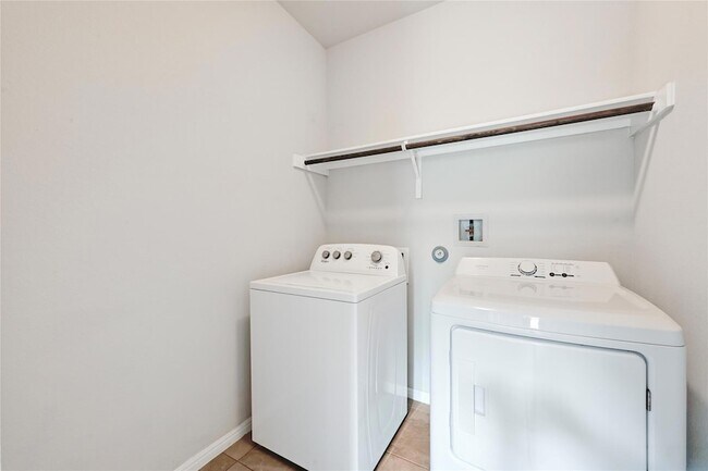 Building Photo - 9713 Briny Shell Wy