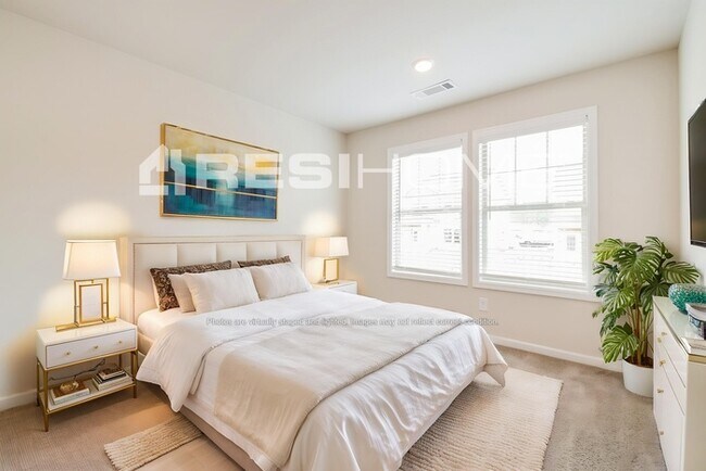 Building Photo - 24 Tilbury Pte