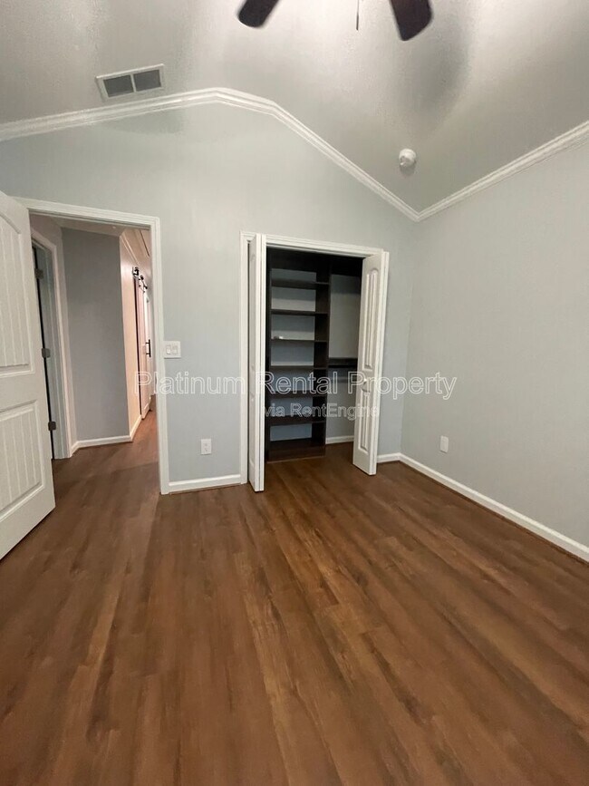Building Photo - 1745 Berry Ct