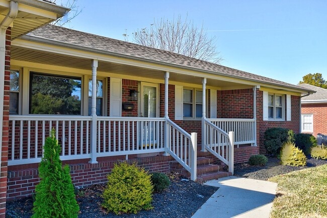 Building Photo - FOR RENT VIRGINIA BEACH