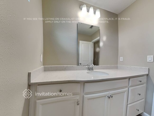 Building Photo - 7533 Chervil St