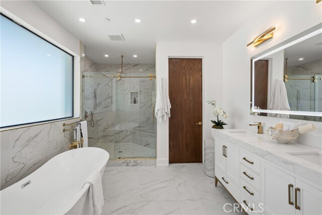 Building Photo - 14519 Greenleaf St