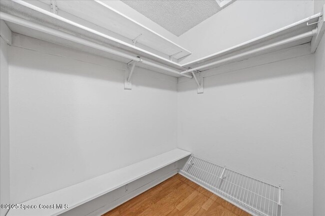 Building Photo - 201 St Lucie Ln