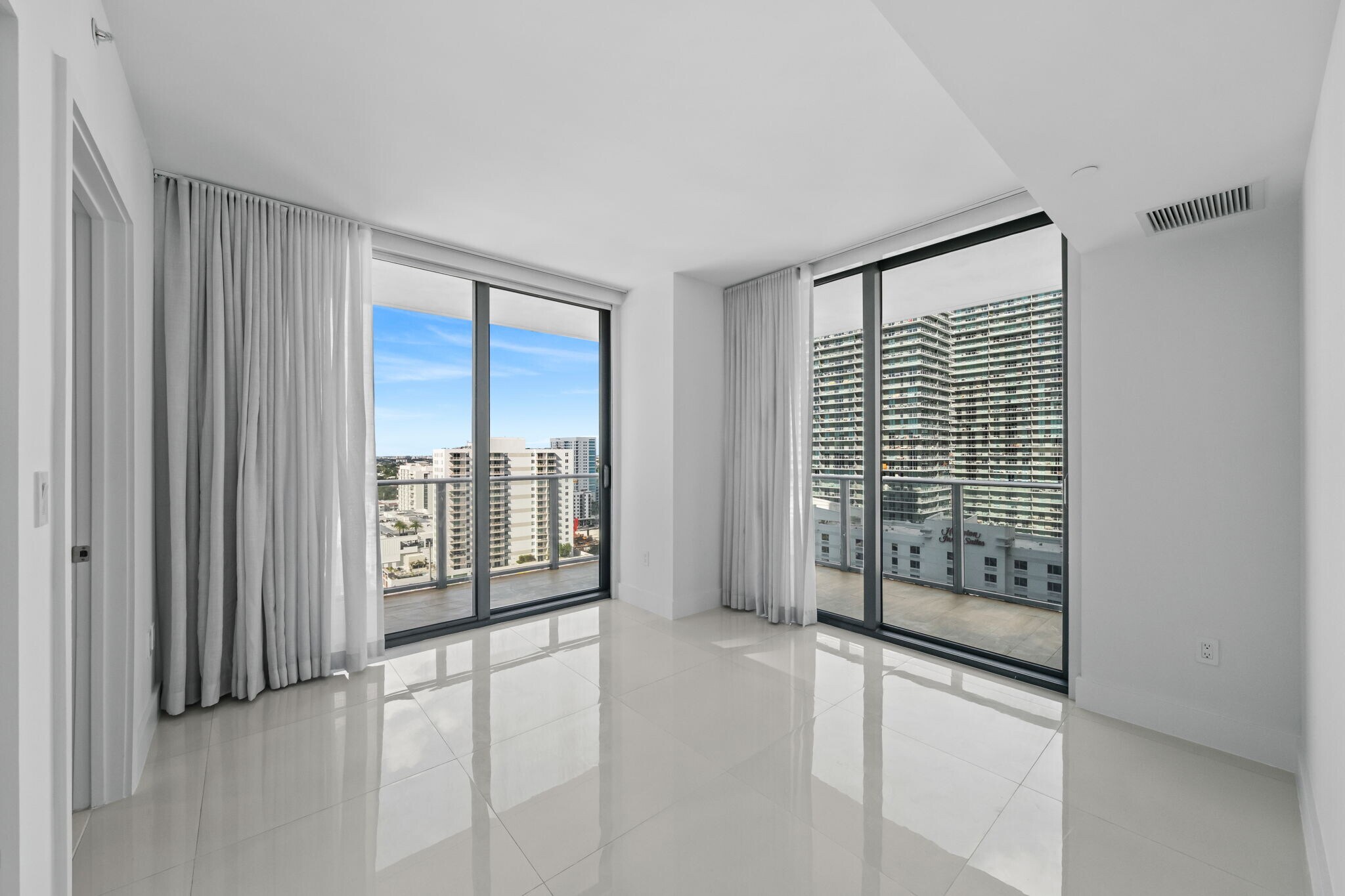 Building Photo - 1300 S Miami Ave