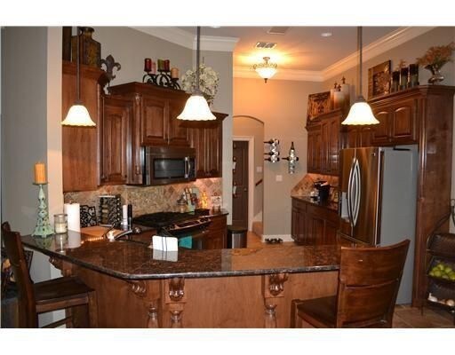 Building Photo - *NEW PRICE*BEAUTIFUL GATED ST. CHARLES COURT*