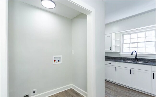 Building Photo - 1523 44th St Ensley