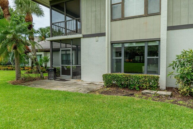 Building Photo - 13244 Polo Club Rd