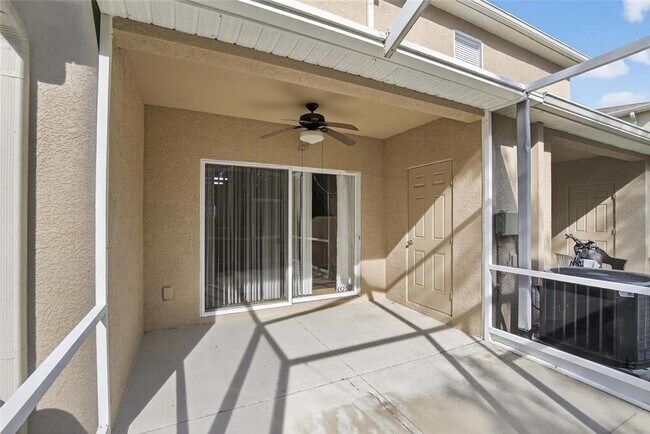 Building Photo - 15843 Fishhawk View Dr