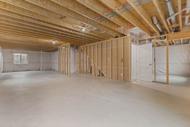 Building Photo - 3 Bed 2 Full Bath home