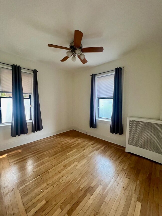 Building Photo - 435 79th St