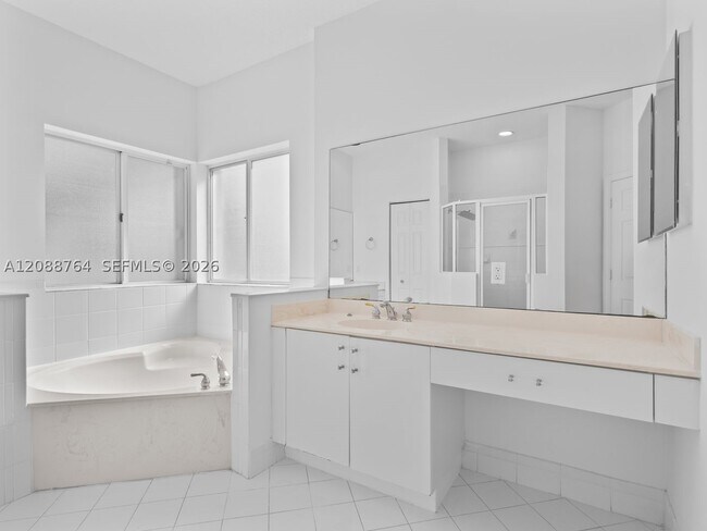 Building Photo - 11149 NW 72nd Terrace