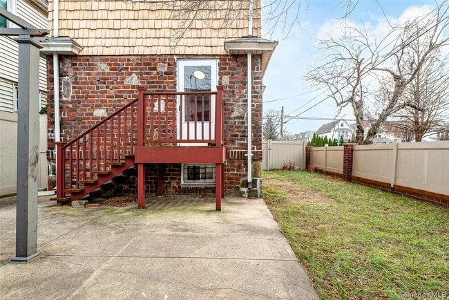 Building Photo - 93-01 71st Ave