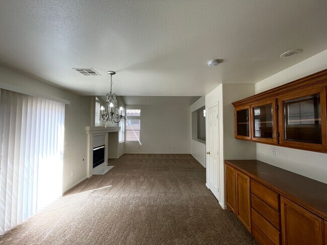Building Photo - Aspenglen In The Crossing At Summerlin