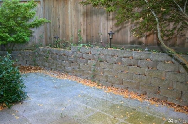 Building Photo - 3Bd/2.5Ba Seattle Townhouse