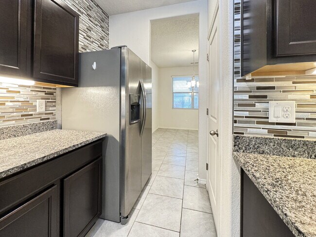 Building Photo - Newer home in Solcito Subdivision in Cente...