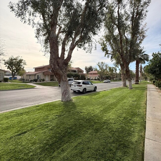 Building Photo - 403 Tava Ln