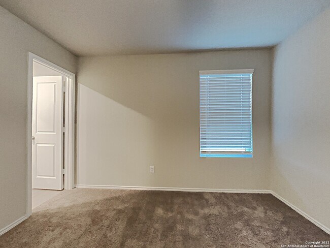 Building Photo - 5550 Basil Chase