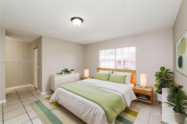 Building Photo - 3637 Ave Montresor