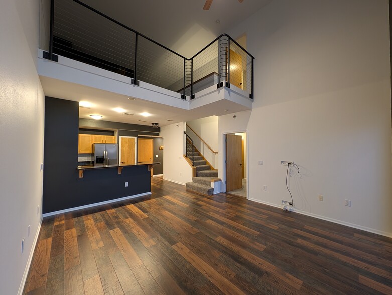 Building Photo - 2121 S Kinnickinnic Ave