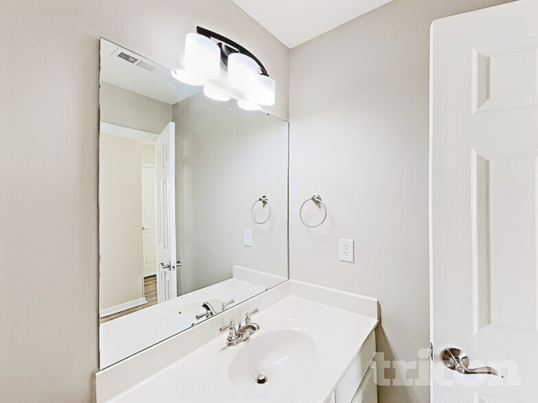 Building Photo - 2178 Wexford Way